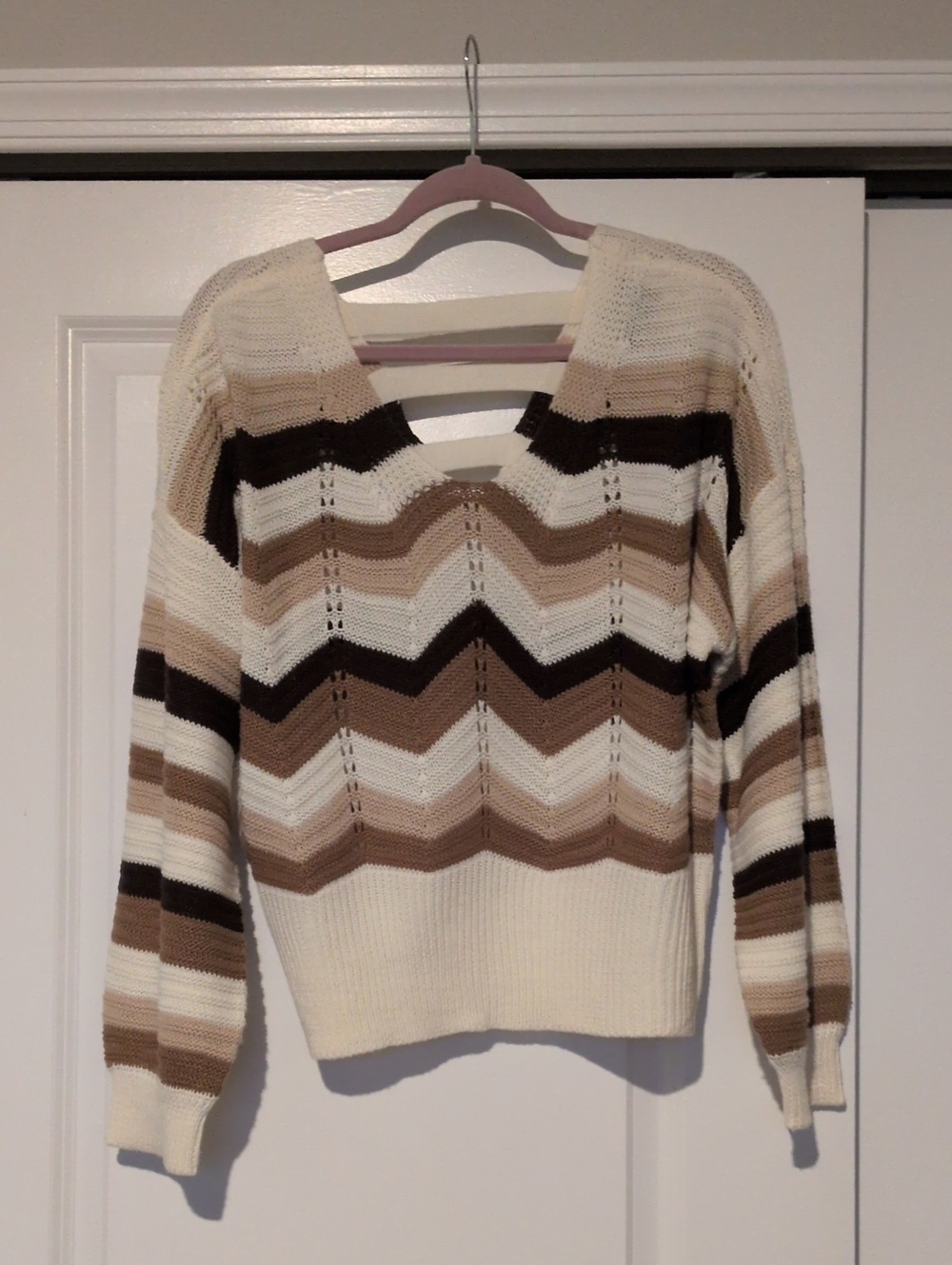 V-Neck Chevron Stripe Sweater in Cream and Brown